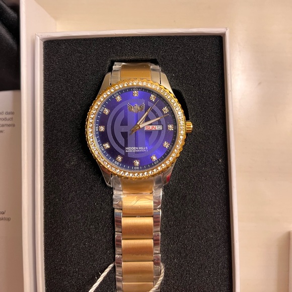 NWT Hidden Hills Watch - Picture 5 of 14